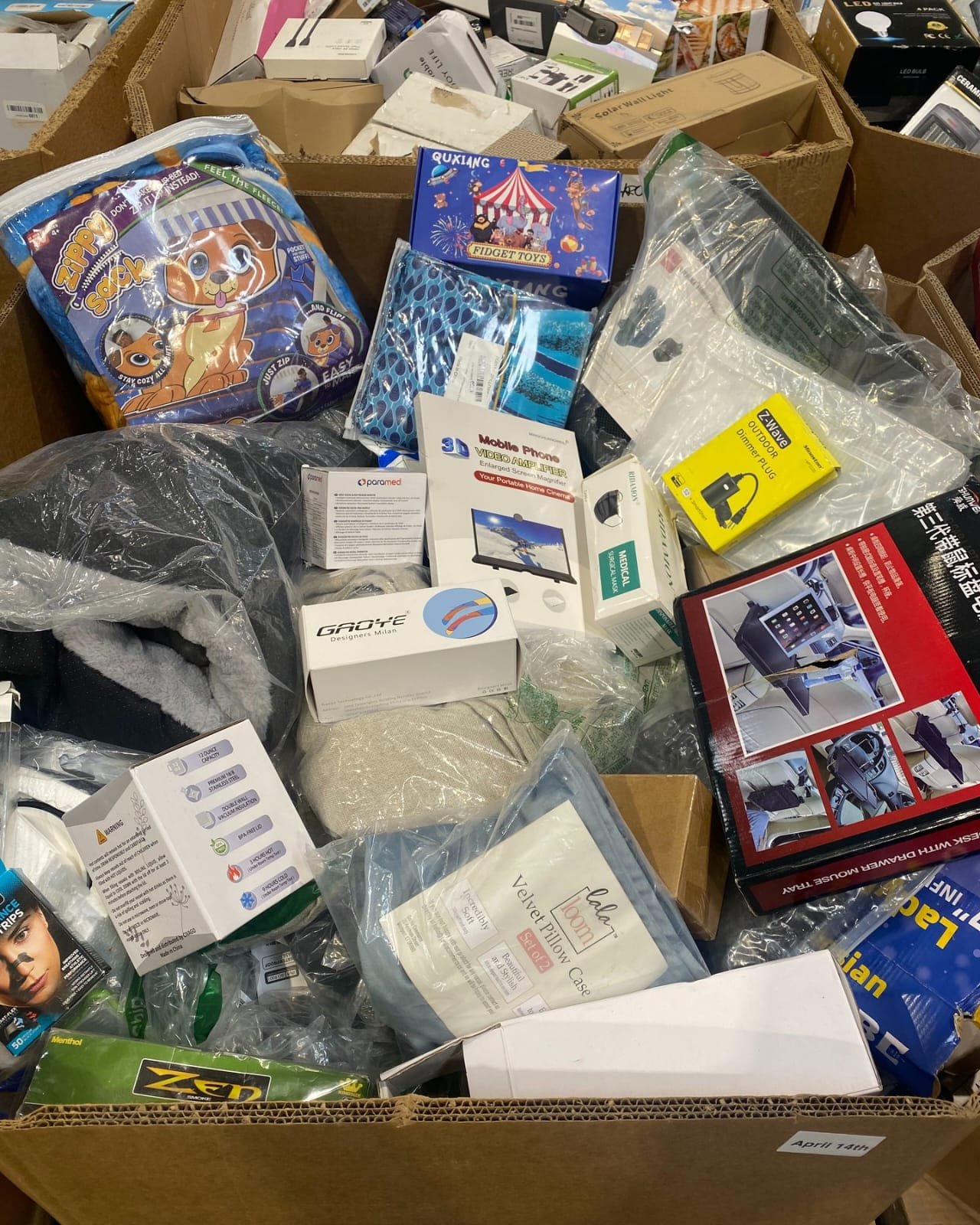 WhatsApp-Image-2024-03-06-at-16.35.31-1-1-1-4 Amazon General Merchandise Pallet - Image 1