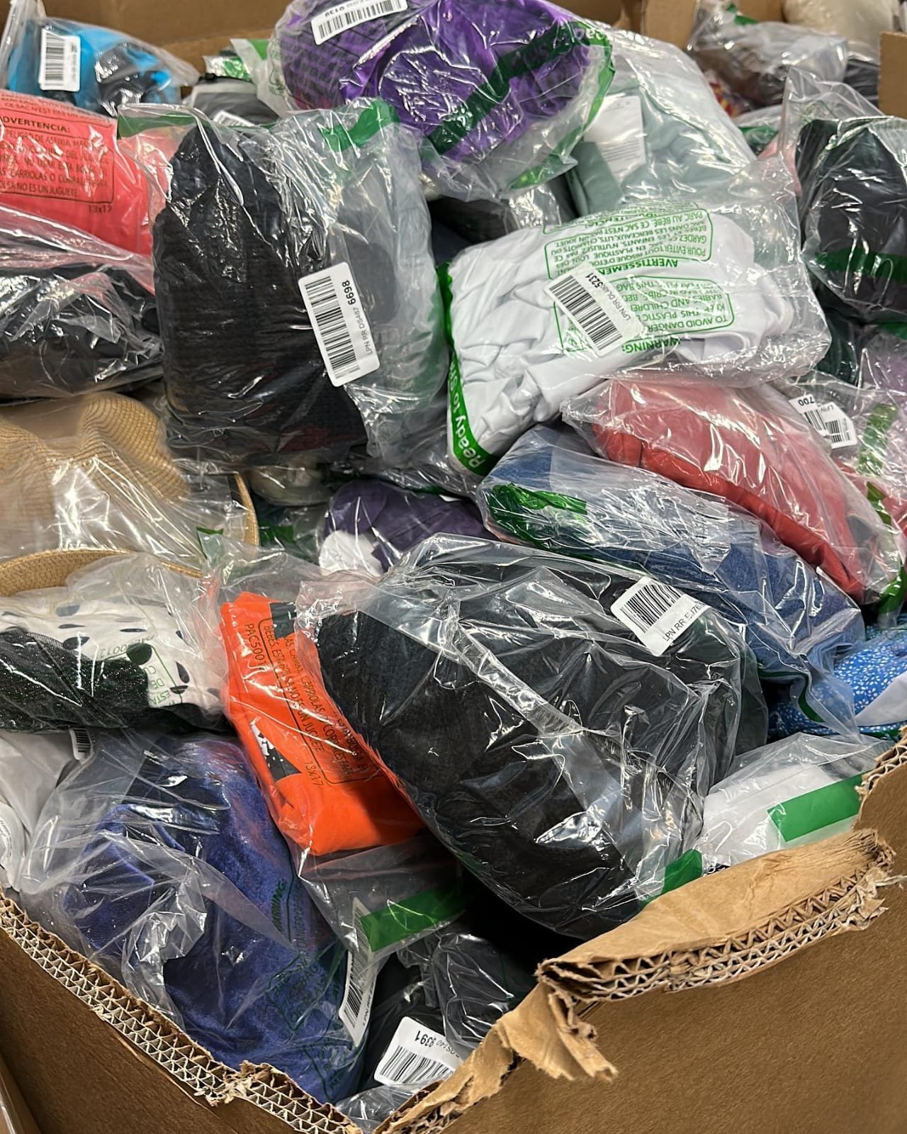 WhatsApp-Image-2024-04-01-at-12.04.47-1-4 Sam’s Club clothing - Image 1