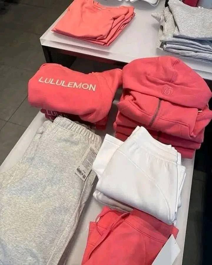 long Lululemon clothing pallet - Image 1